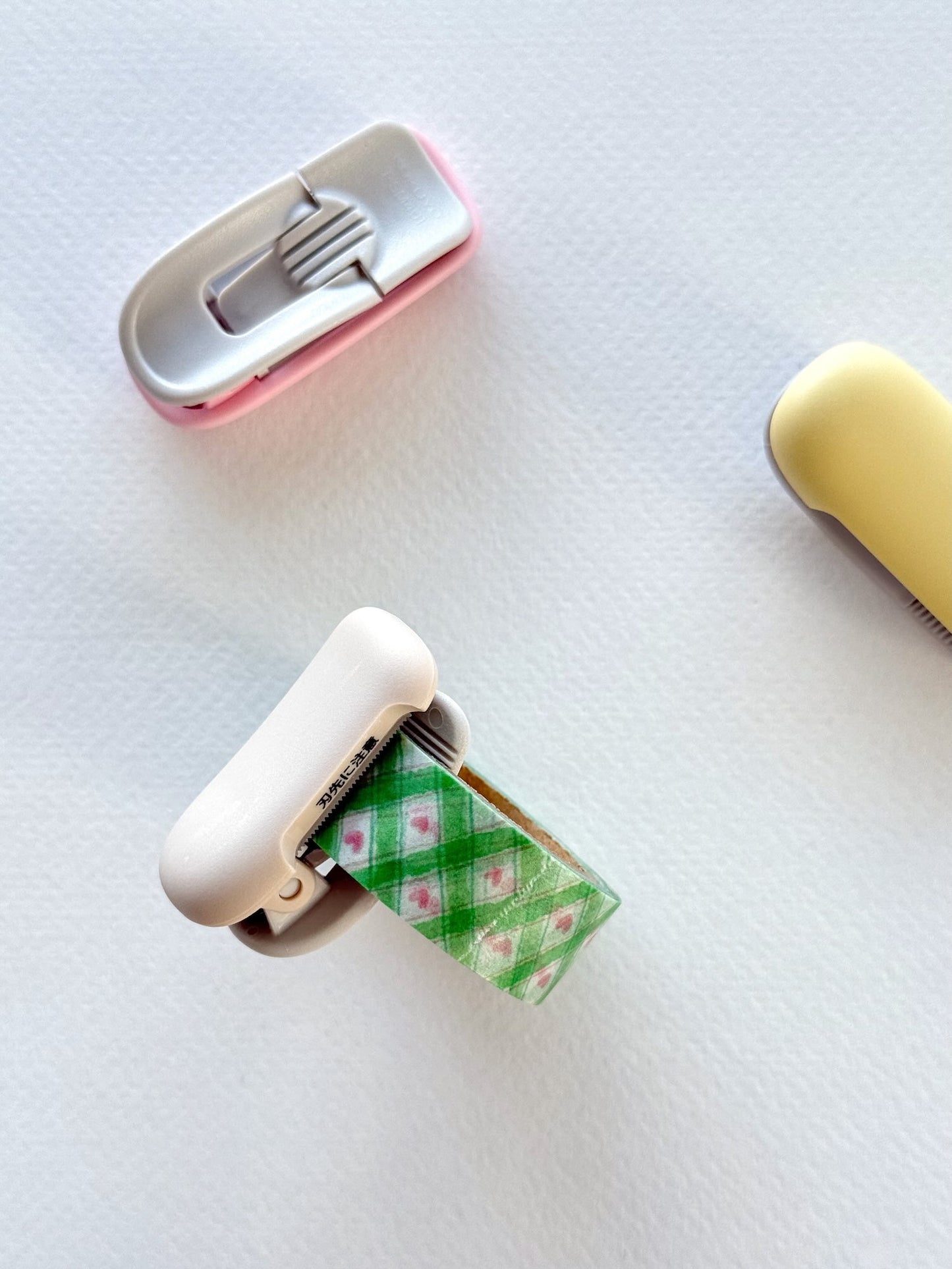 Cutter à masking tape | Kokuyo beige 10–15 mm