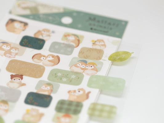 Stickers japonais | Cachette douillette des écureuils